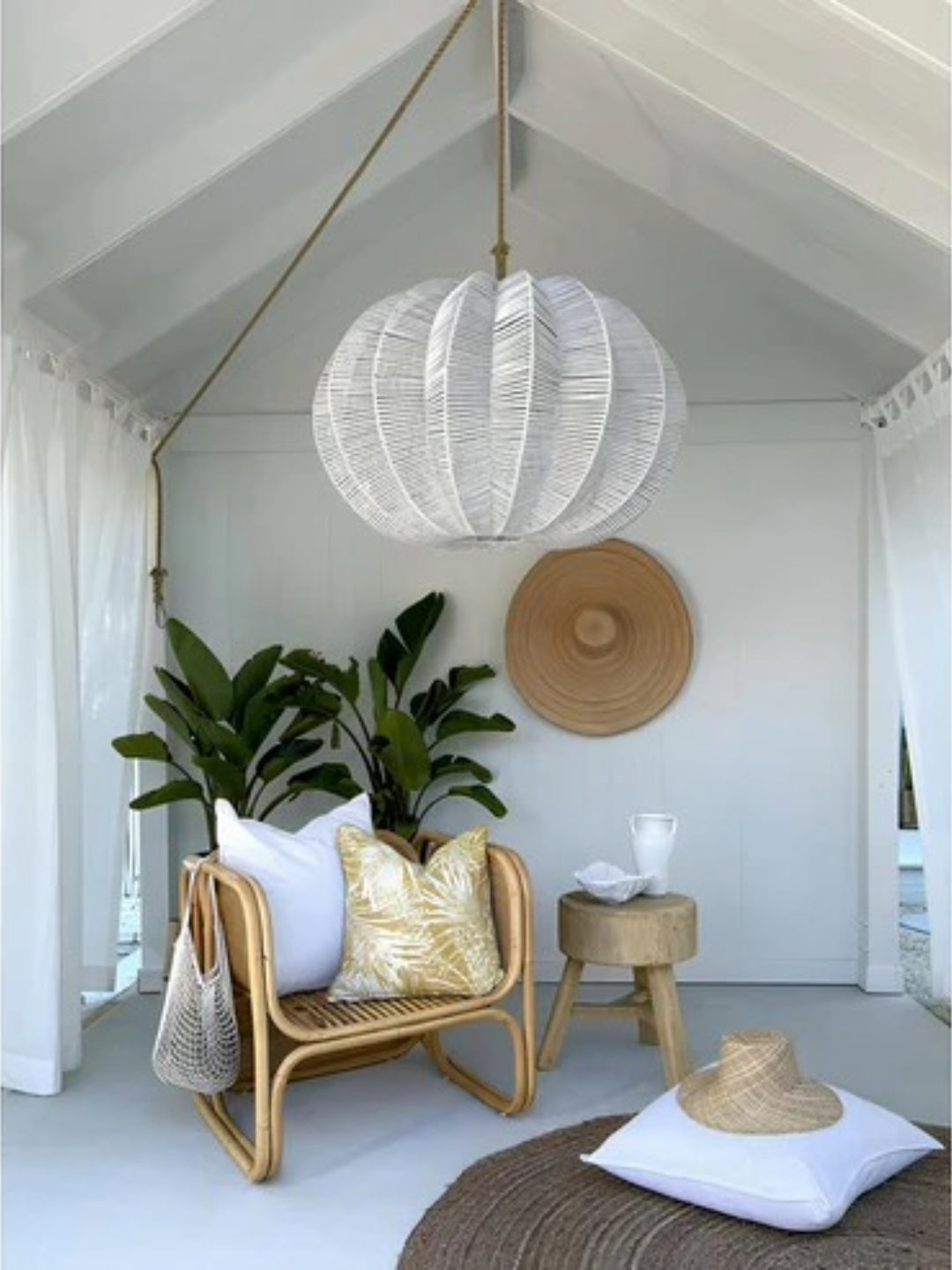 Bamboo Hanging lamp for Living Room | Rattan Pendant light | Cane ceiling light - Hem - Akway